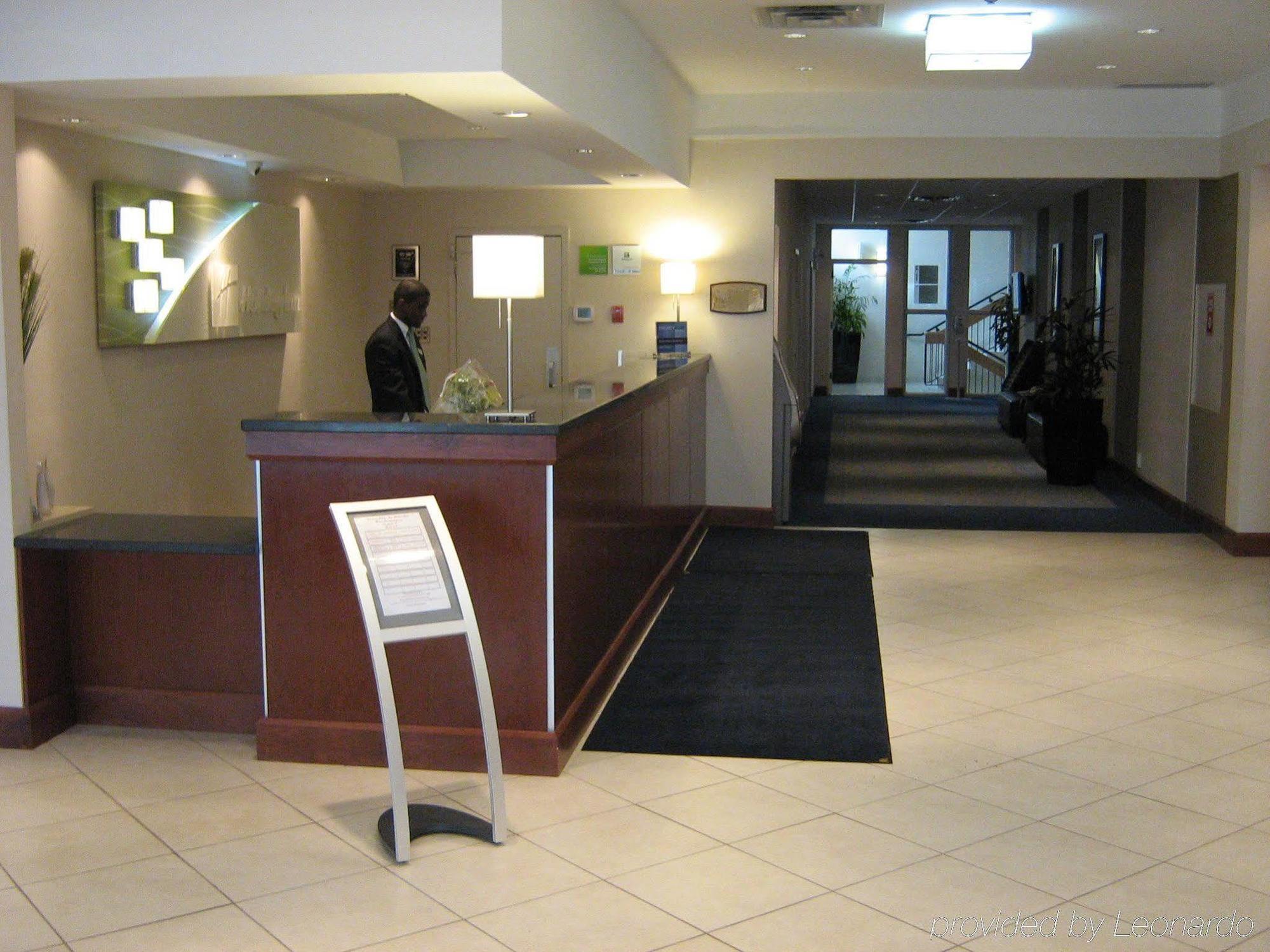 Amenida Residences, YYC מראה פנימי תמונה